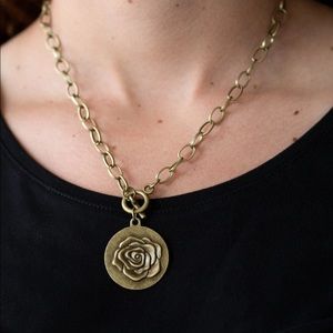 Paparazzi Beautifully Belle Brass Necklace